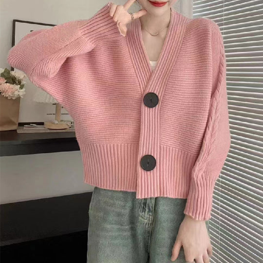 Damen modische Strickjacke mit großen Knöpfen und seitlich offenen Ärmeln EB