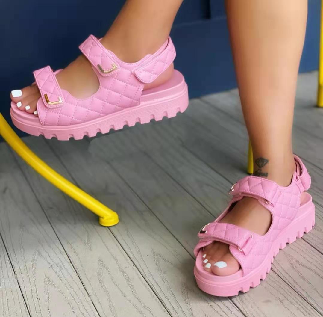Damen Trendige Sandalen im modernen Design EB