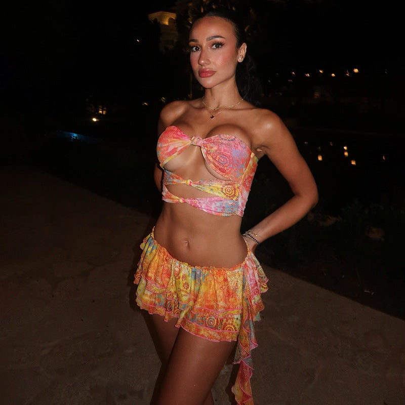 Damen Bandeau-Wickeloberteil mit verspieltem Rock und floralen Prints EB