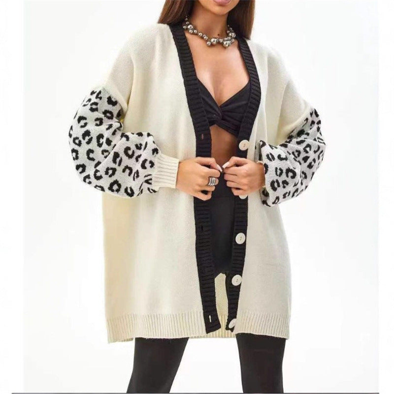 Damen Grobstrick Cardigan mit Leopardenmuster und Knopfdetaillierung EB