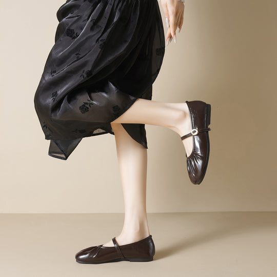 Damen Ballerinas mit modischem Riemchen und eleganter Faltenoptik EB