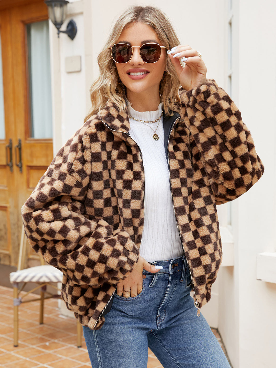 Damen Fleecejacke mit modernem Karomuster und hohem Kragen EB