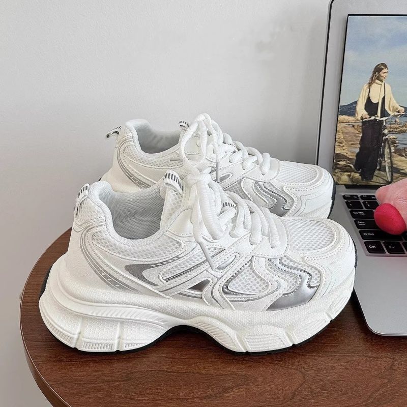 Damen Sportliche Sneakers mit atmungsaktiver Mesh-Oberfläche und dämpfender Sohle EB