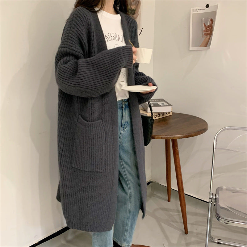 Damen Langer Strick-Cardigan mit tiefen Taschen und luftiger Passform EB