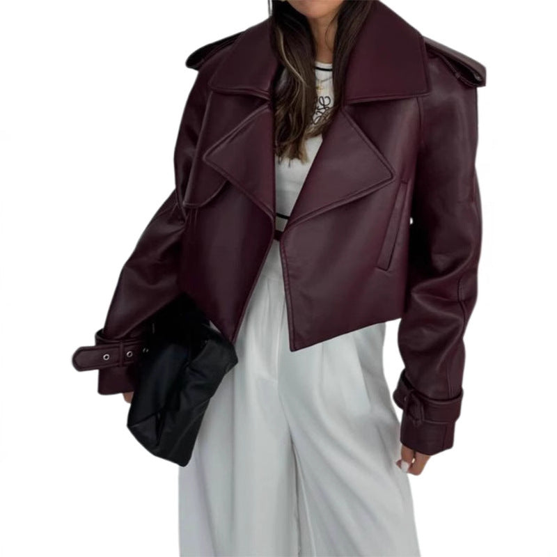 Damen modische Kunstlederjacke mit oversized Schnitt und breitem Kragen EB