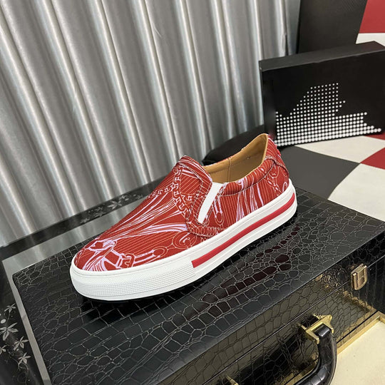 Damen Slip-On Sneakers mit elegantem Design EB
