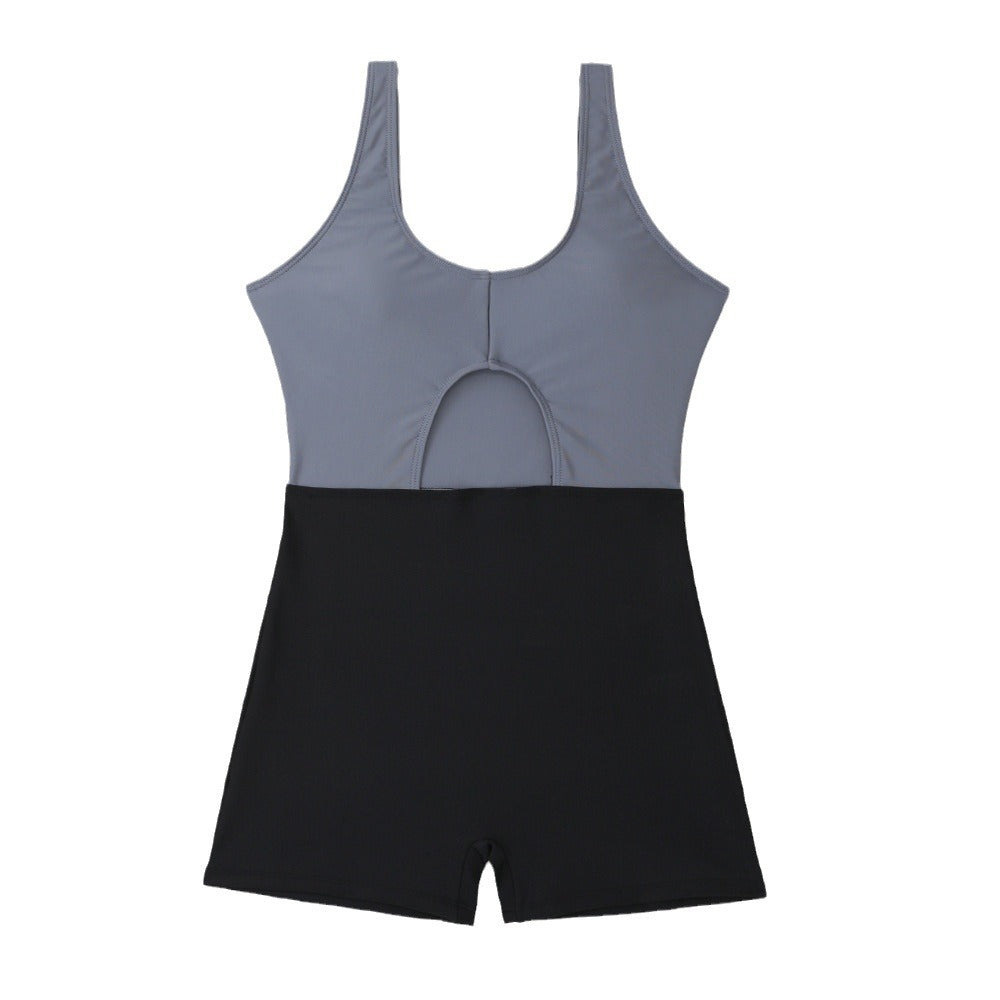 Damen Einteiliger Badeanzug mit aufregendem Cut-Out und Shorts EB