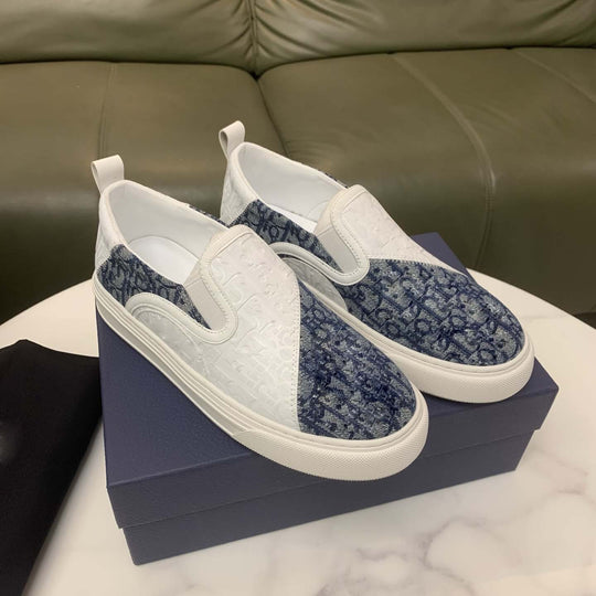 Damen Slip-On Sneakers mit eleganter Textur und komfortablem Fußbett EB
