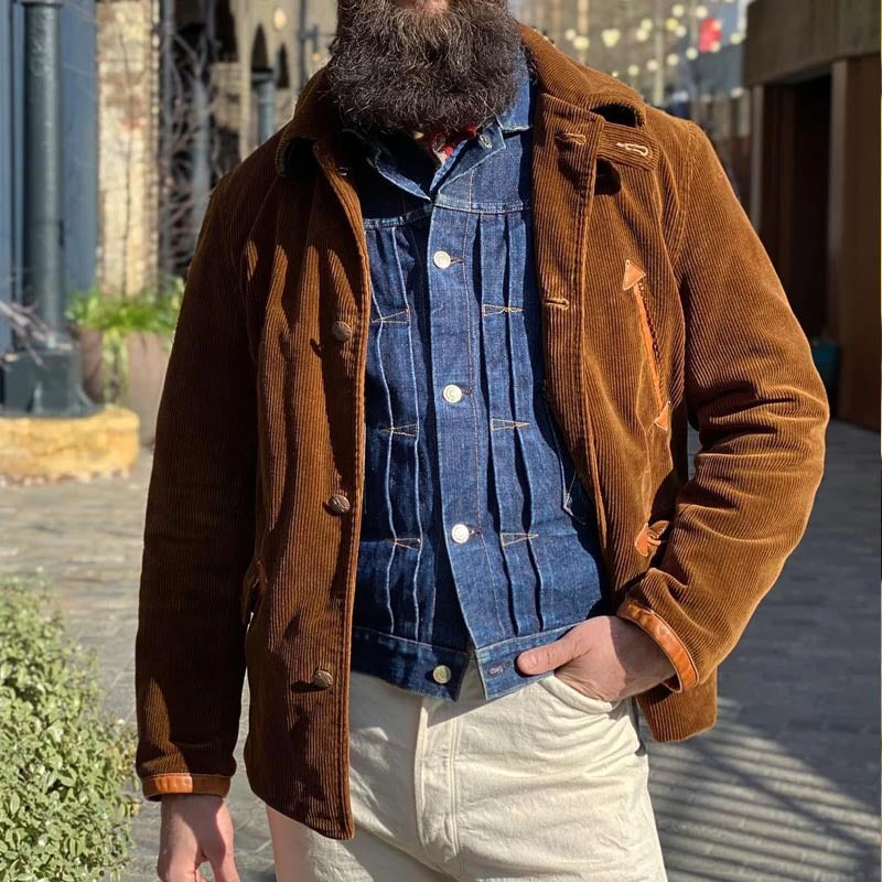 Herren cordjacke mit praktischem Taschen-Detail und Knopfverschluss EB