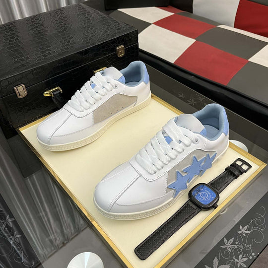 Damen Sneakers mit zusätzlicher Sternen-Applikation von EB