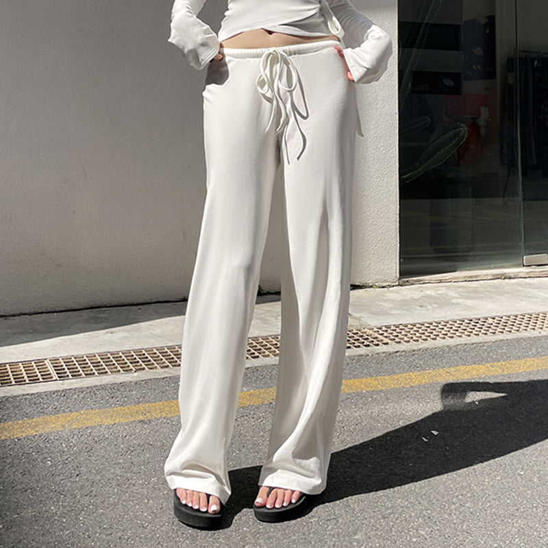 Damen nan Wickel-Cropped-Top mit tiefem V‑Ausschnitt, taillierter Wickelform und langen Glockenärmeln EB