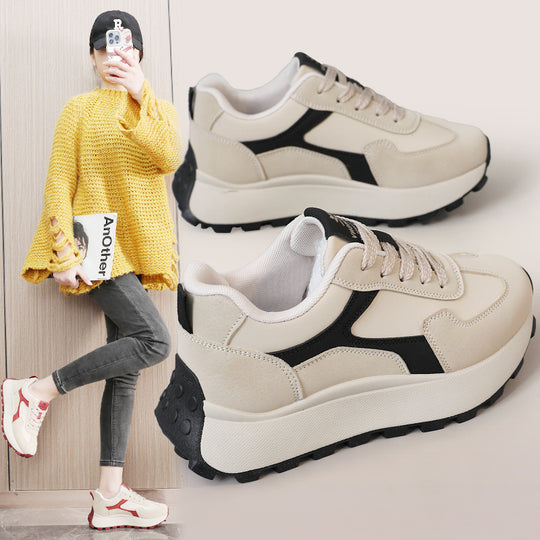 Damen Sportliche Sneaker mit dämpfendem Sohlenprofil und atmungsaktiver Oberflächenstruktur EB