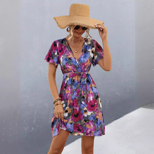 Damen Wickelkleid mit floralem Muster und schwingendem Rock EB