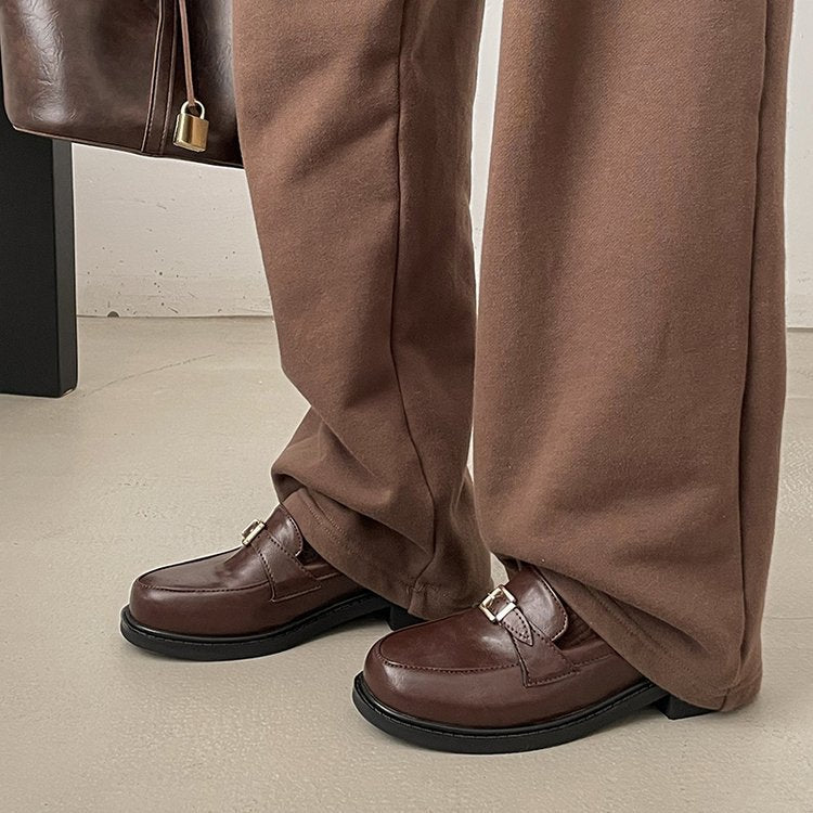 Damen elegante Mokassins mit raffiniertem Schnallenverschluss EB
