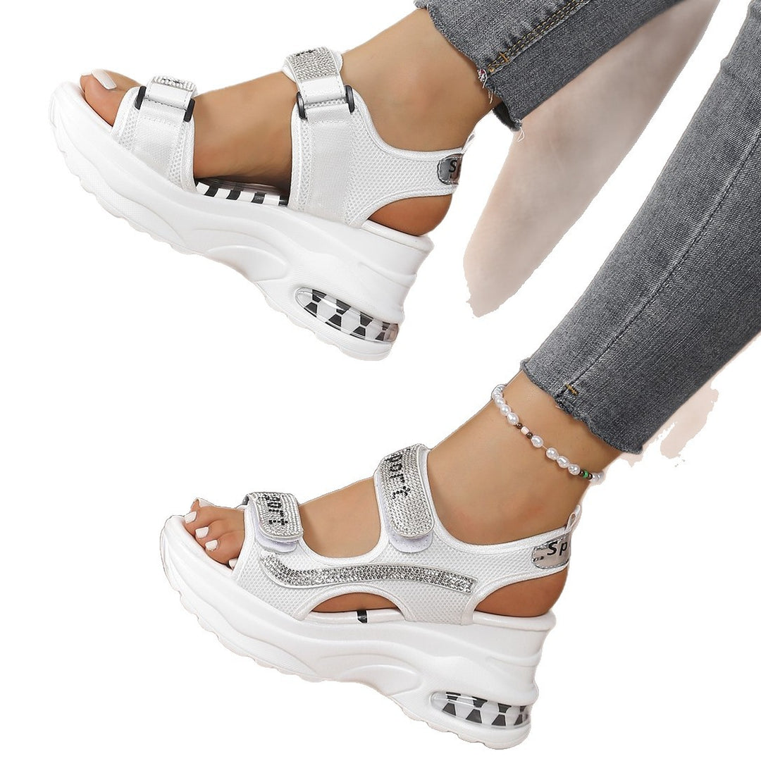 Damen Sportliche Wedge-Sandalen mit glitzernden Riemchen und komfortablem Fußbett EB