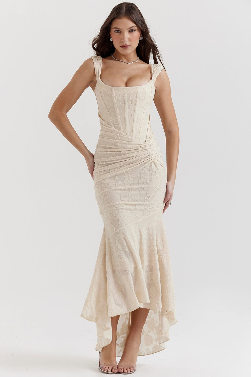Damen Elegantes Spitzenkleid mit asymmetrischem Saum und gerafften Details EB
