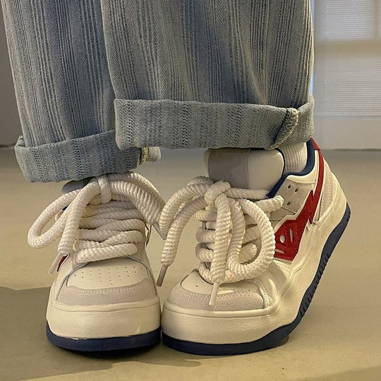 Damen Sportliche Sneakers mit rutschfester Sohle für urbanen Lifestyle EB