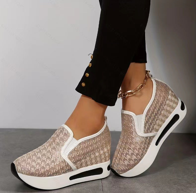 Damen Komfortable Sneaker mit floralem Stickmuster und rutschfester Sohle EB