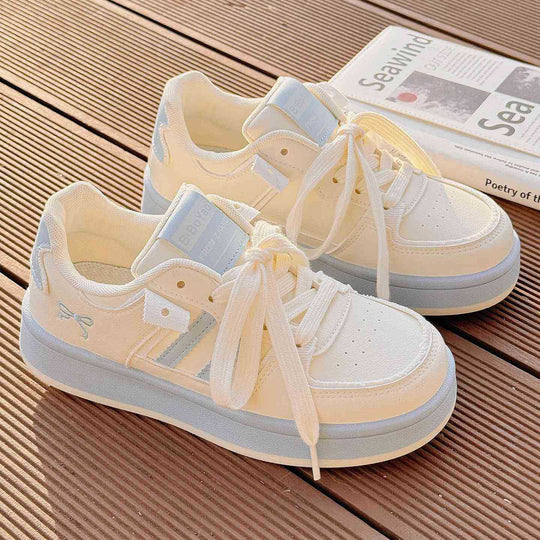 Damen Sportliche Sneakers mit modernen Akzenten und komfortabler Dämpfung EB