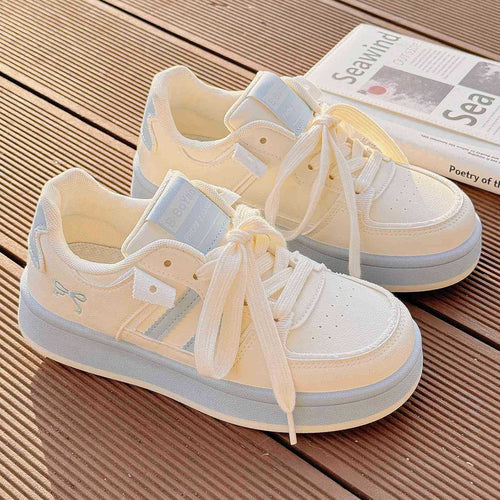 Damen Sportliche Sneakers mit modernen Akzenten und komfortabler Dämpfung EB
