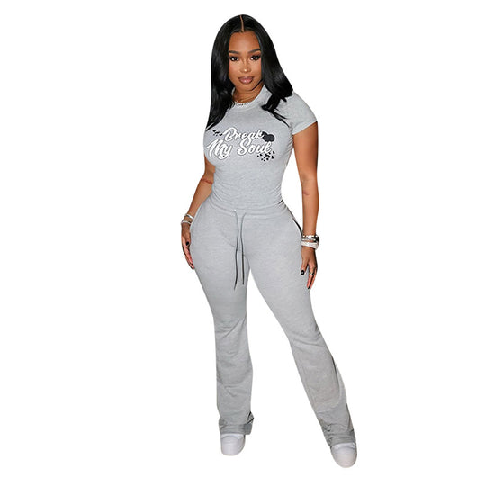Damen Gemütliches Freizeit-Set mit T-Shirt und Jogginghose EB