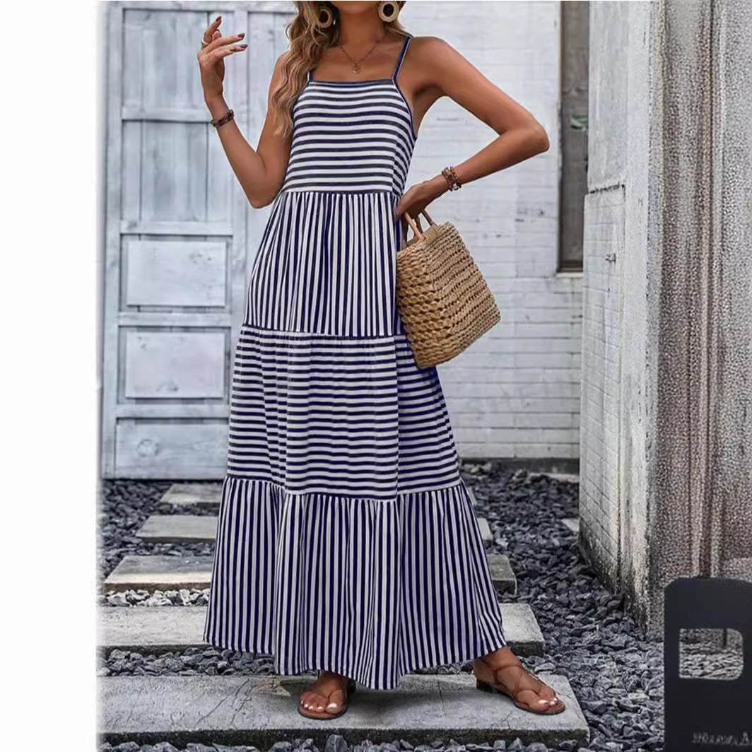 Damen Maxikleid mit schmalen Trägern und gestreiftem Design EB