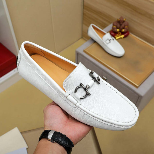 Damen Mokassins aus hochwertigem Leder mit elegantem Zierdetail EB