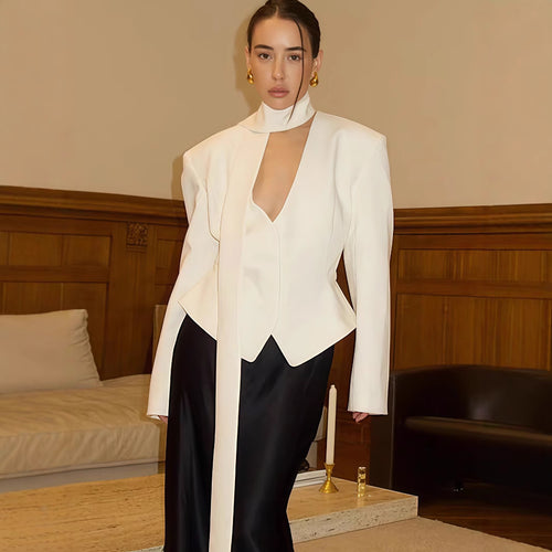 Damen Blazer-Kleid mit tiefem V-Ausschnitt und eleganten langen Ärmeln EB