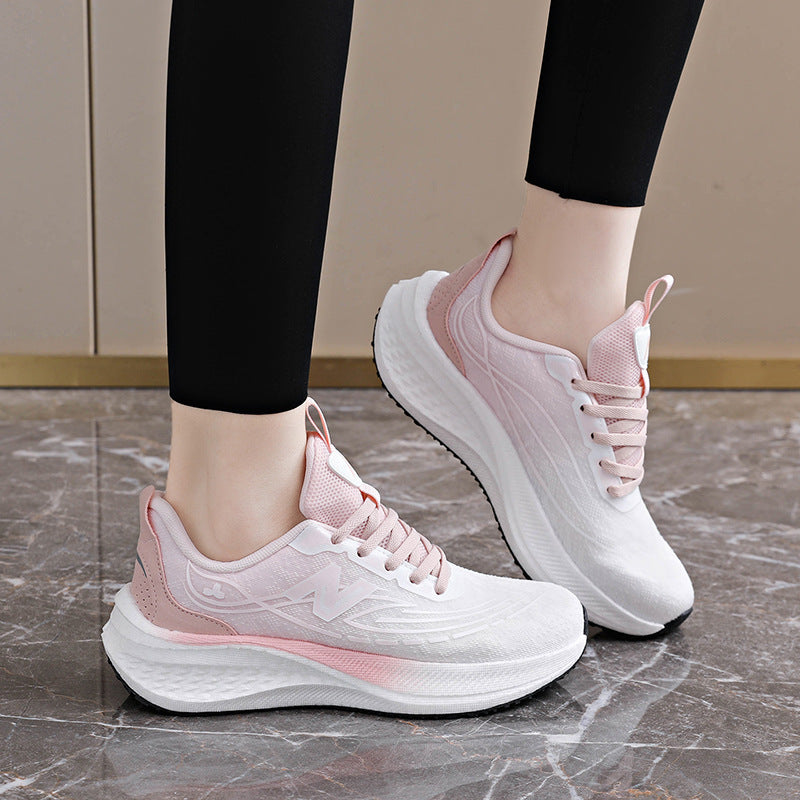 Damen leichte Lauf-Sneaker mit atmungsaktiver Mesh-Oberfläche und dämpfendem Sohlenprofil EB