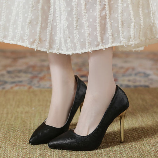 Damen elegante Pumps mit glänzendem Goldabsatz EB
