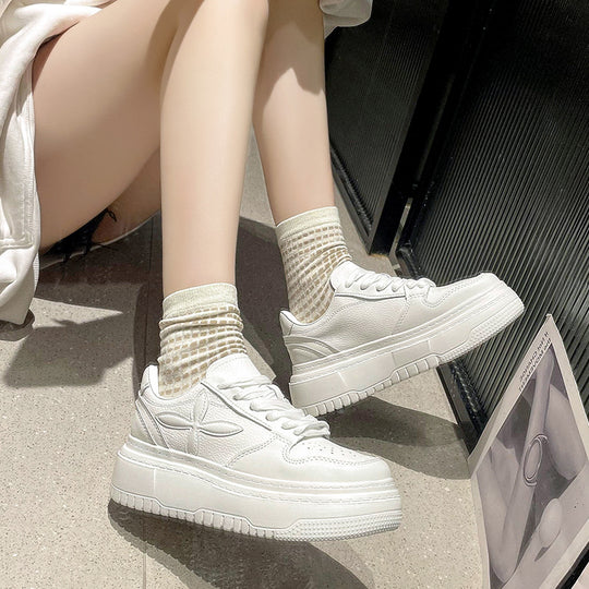 Damen sportliche Sneakers mit hohem Plateau-Heel und kunstleder Oberfläche EB