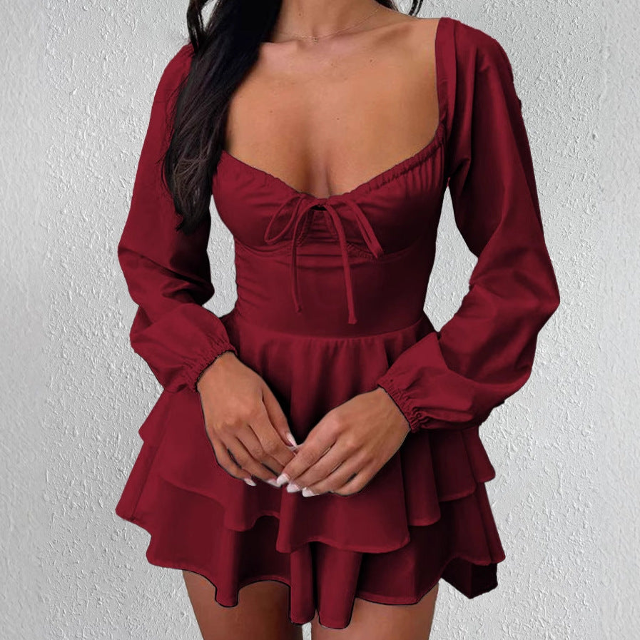 Damen Verspieltes Mini-Kleid mit Rüschensaum und tiefem V-Ausschnitt EB