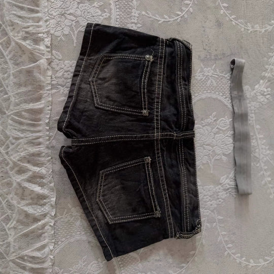 Damen Denim-Shorts mit lässigem Cut und auffälligen Nähte EB