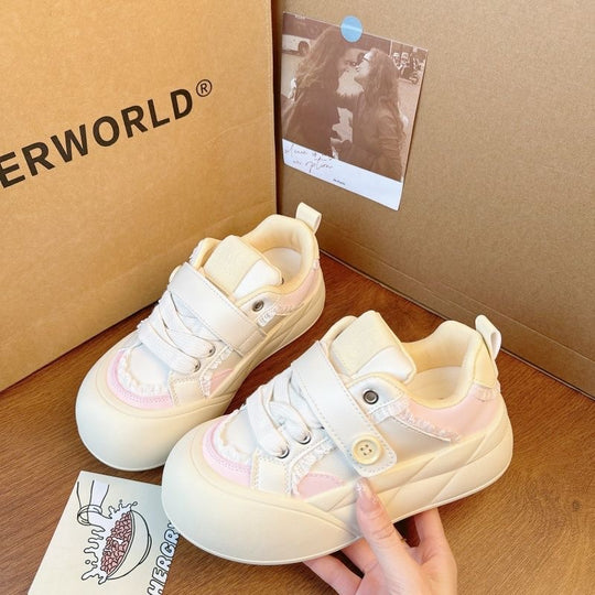 Damen Sneakers mit praktischer Klettverschluss-Technologie von EB
