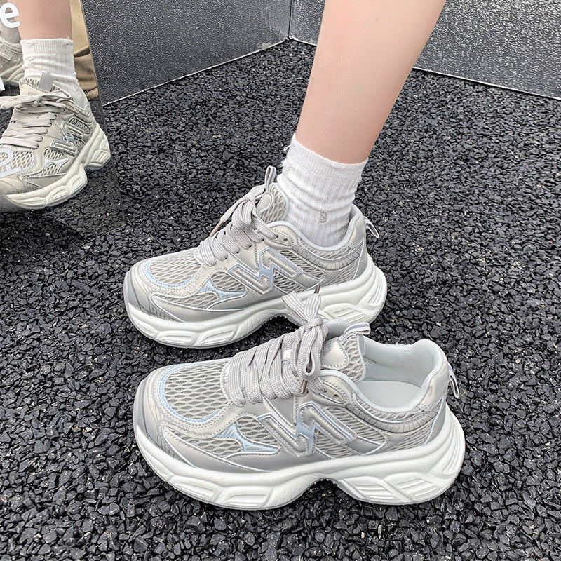 Damen Sportliche Sneakers mit atmungsaktiver Netzstruktur und dämpfender Sohle EB