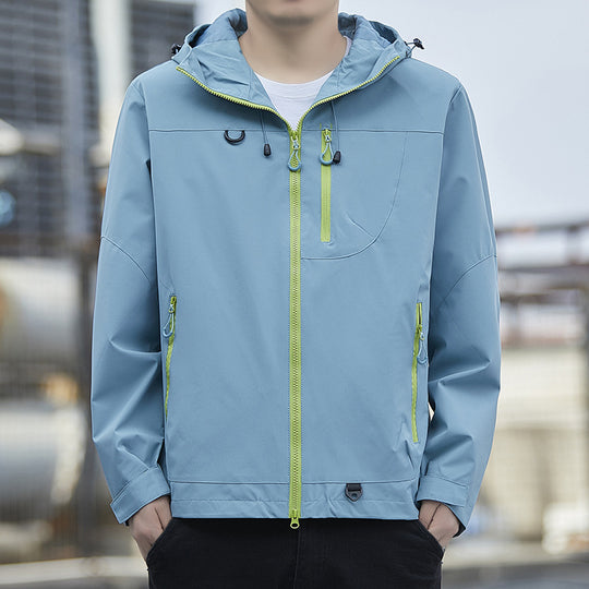 Herren leichte Urban-Softshell-Kapuzenjacke mit kontrastierenden Reißverschlüssen, Brusttasche und verstellbarem Kordelzugsaum EB