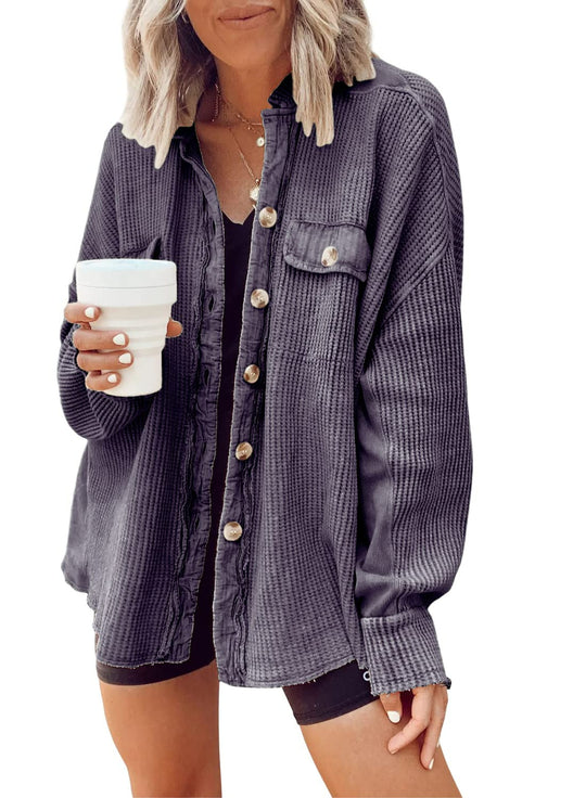 Damen lässige Overshirtjacke mit strukturiertem Waffelstoff und Knopfdetails EB