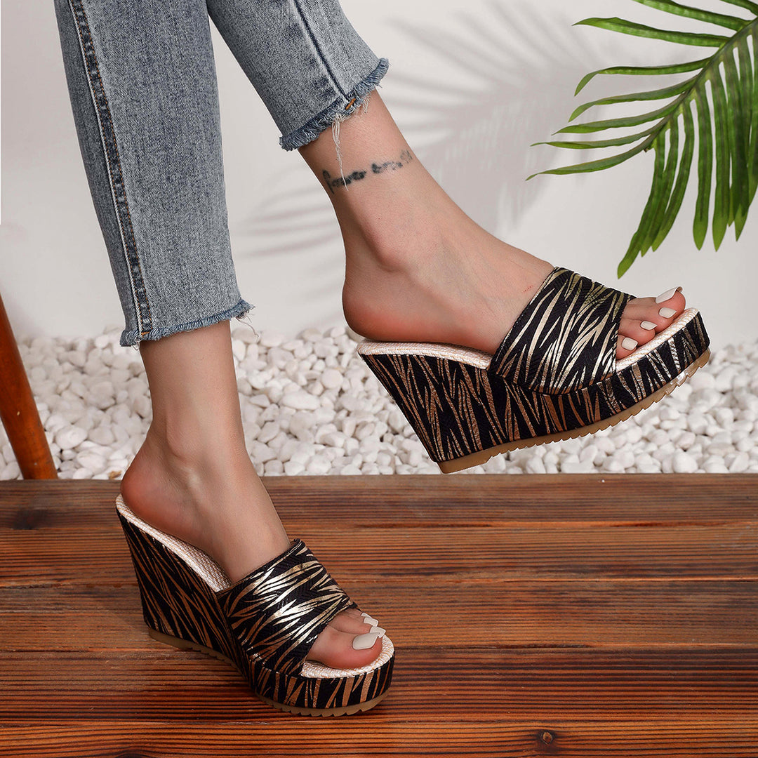 Damen Wedge-Sandalen mit stilvollem Geometrie-Muster und komfortablem Fußbett EB