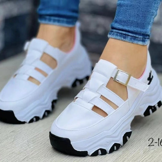 Damen  Plateau-Sneaker mit Riemchenverschluss und gepolsterter Komfortsohle EB