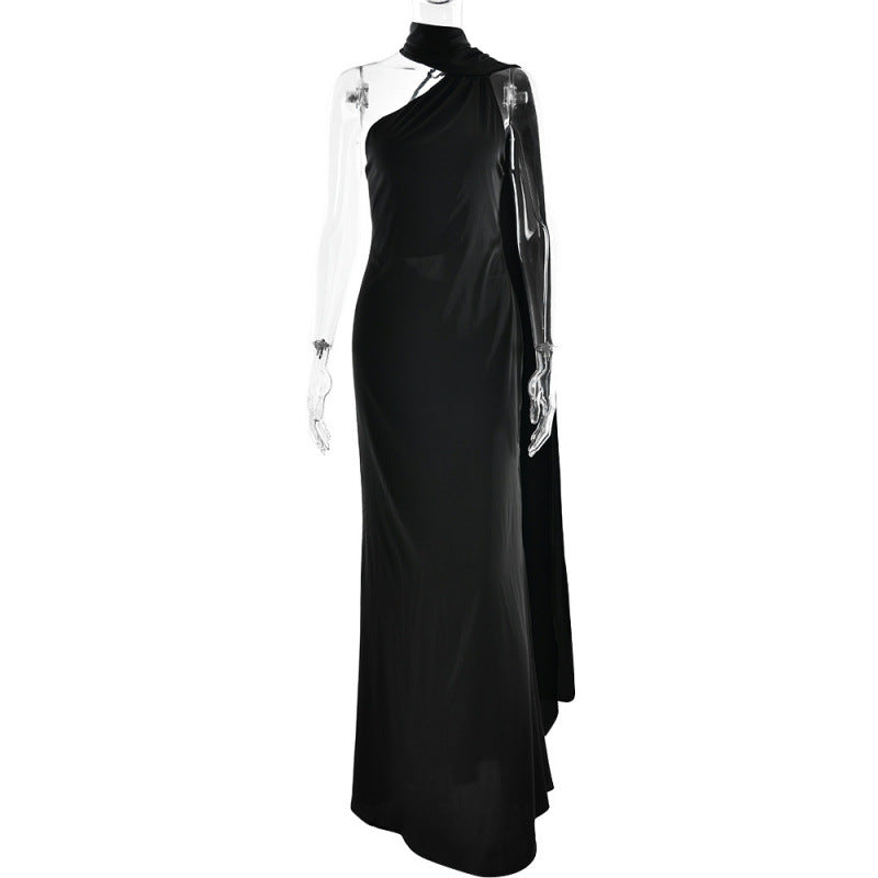 Damen Elegantes asymmetrisches Abendkleid mit schmalem Schnitt und raffinierten Details EB