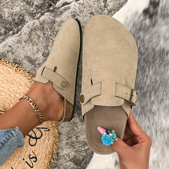 Damen Komfortable Clogs mit Schickem Riemen EB