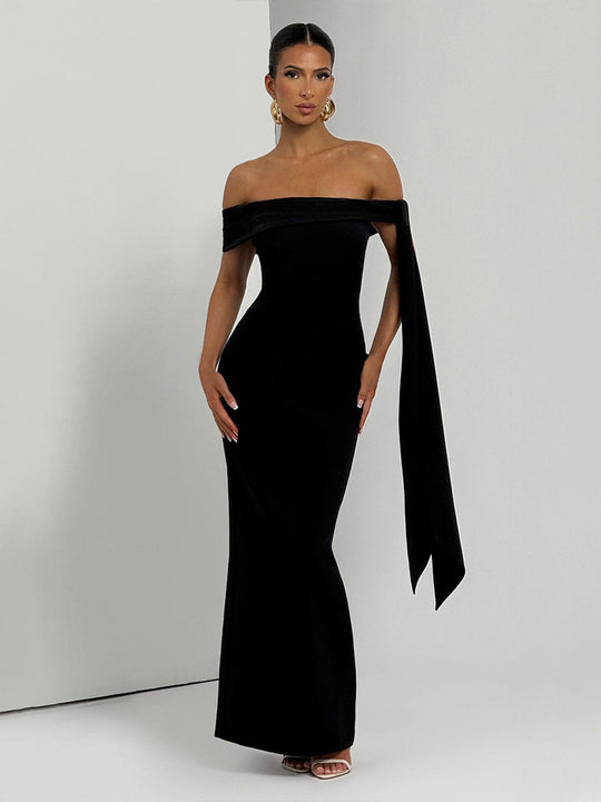Damen Elegantes Maxikleid mit schulterfreiem Design und raffiniertem Drapierungselement EB