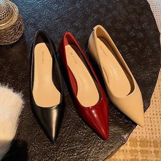 Damen elegante spitze Pumps mit glänzender Oberfläche EB
