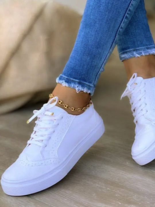 Damen Sneaker im eleganten Vintage-Look mit modischen Broguemustern EB