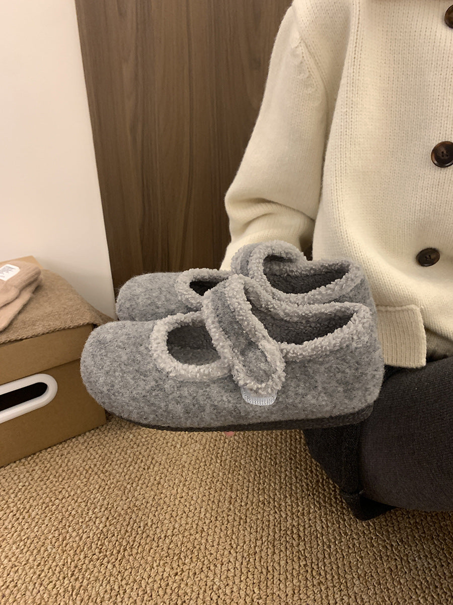 Damen Hausschuhe mit verstellbarem Riemen und kuscheligem Innenfutter EB