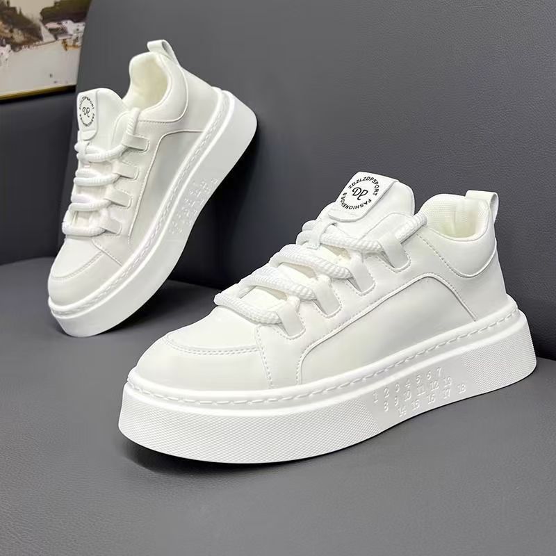 Damen modische Plattform Sneakers mit hochwertigem Obermaterial und extrafester Sohle EB