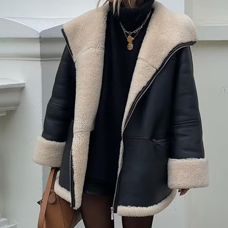 Damen Kunstlederjacke mit weichem Teddyfutter und praktischen Taschen EB