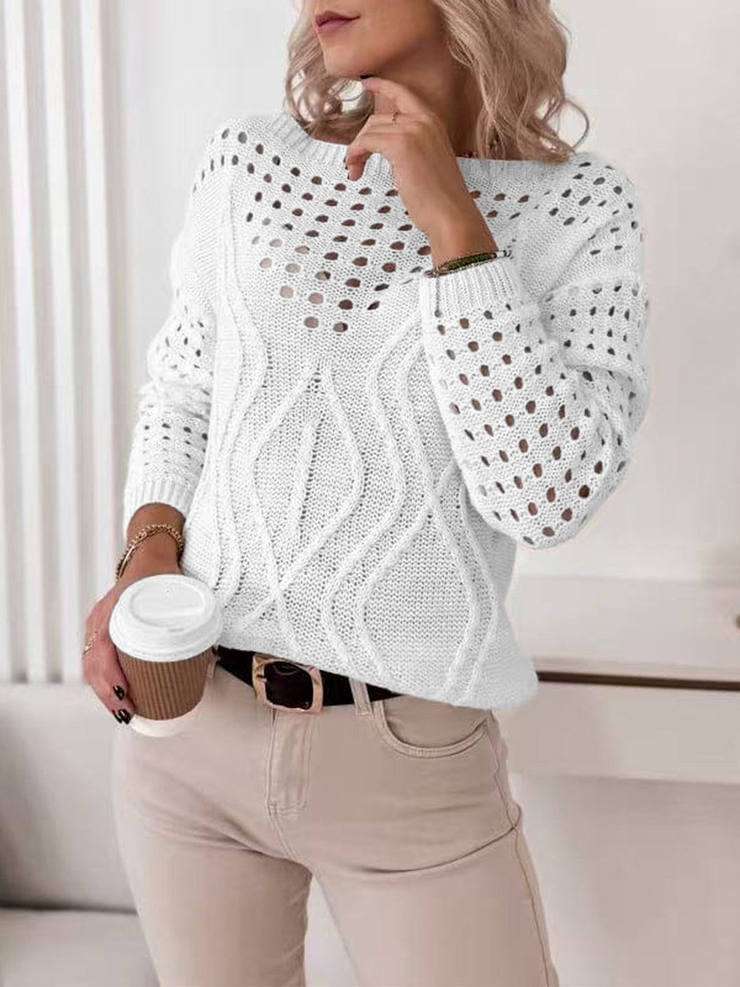 Damen Strickpullover mit luftigen Lochmustern und zartem Zopfdesign EB