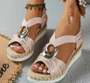 Damen Wedge-Sandalen mit dekorativem Ring und geflochtenem Riemendesign EB