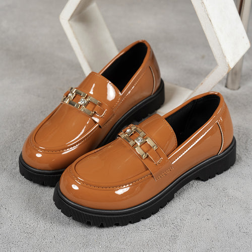 Damen Loafer mit glänzender Oberfläche und modischem Schnallenakzent EB